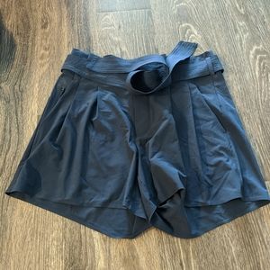 Athleta skyline shorts